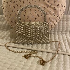NWT Francesca’s Pearl & Rhinestone Embellished Gold Formal Purse